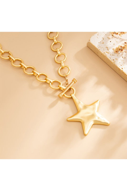 Star Hammered Toggle Necklace